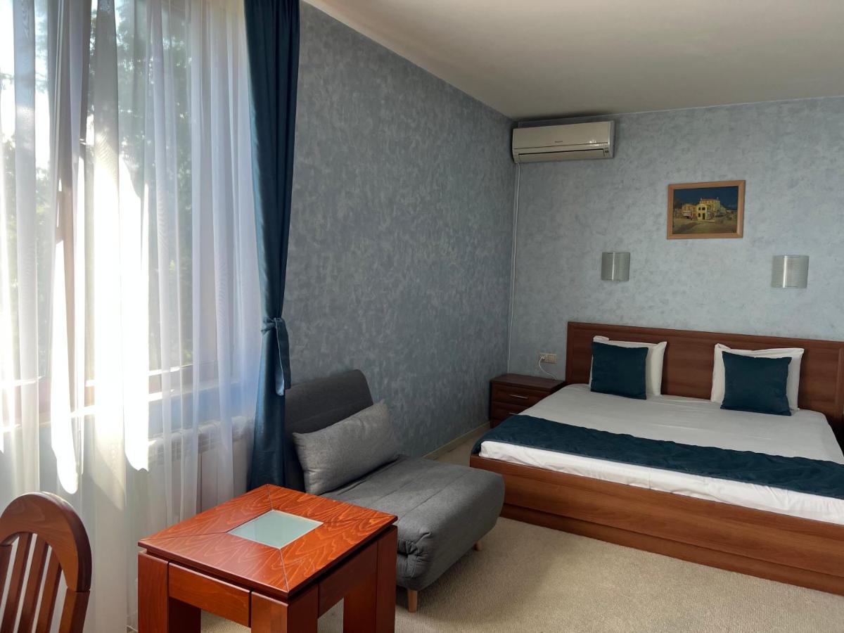 Hotel Family 007 2*